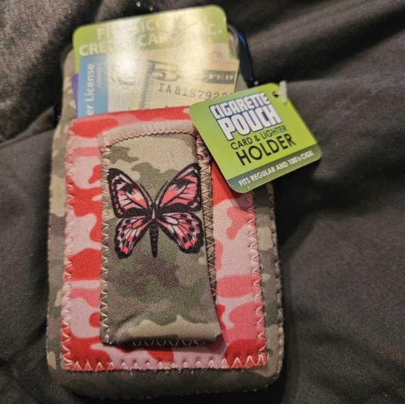 Camouflage Butterfly Cigarette Pouch - Picture 2 of 2